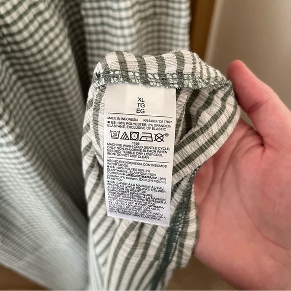 NWT Old Navy Fit & Flare Lightweight Smocked Gingham Midi Dress — Green - Picture 7 of 9